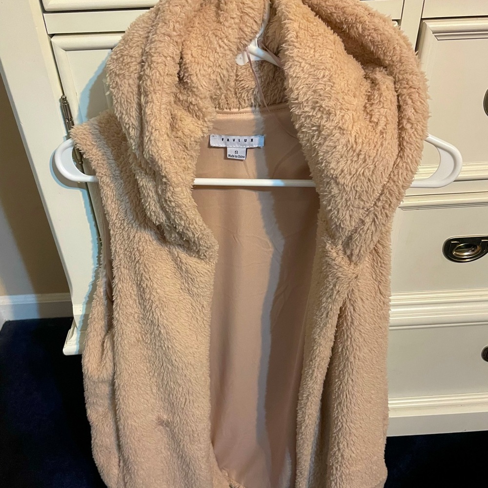 Hoodie vest